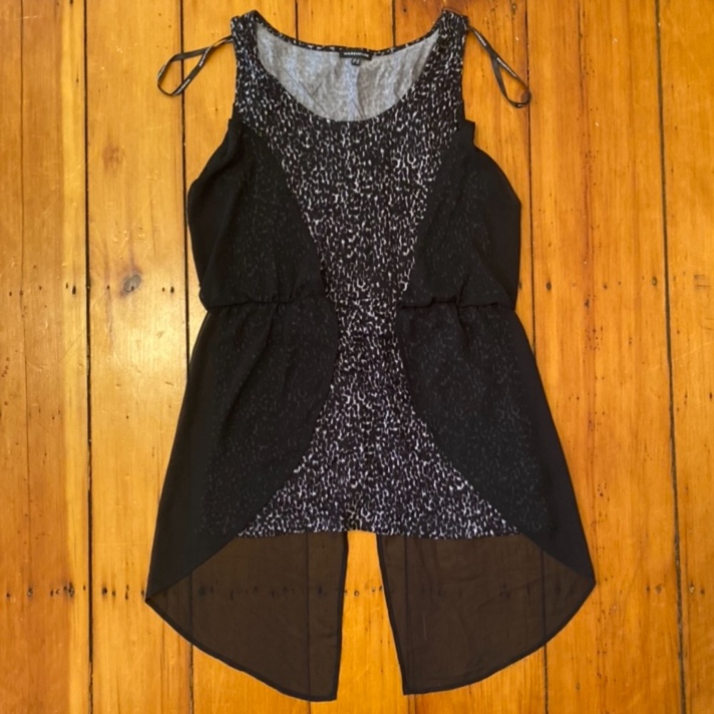 Warehouse sleevless top split back size 12